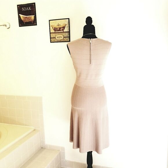 Calvin Klein bodycon dress - Picture 3 of 8